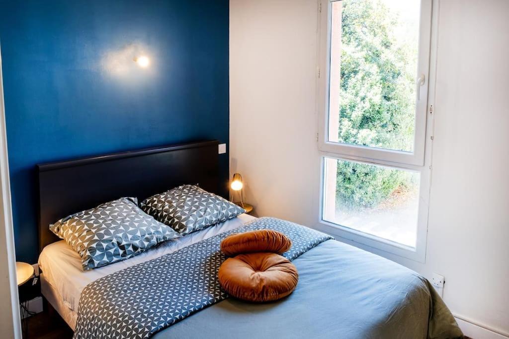 Lourde Center Apartment 3 Bed With Parking Lourdes Exteriör bild